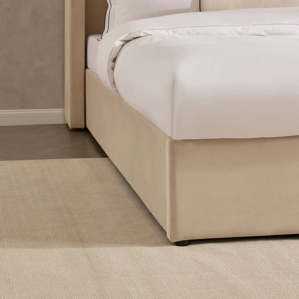 Monica Wingback Bed
