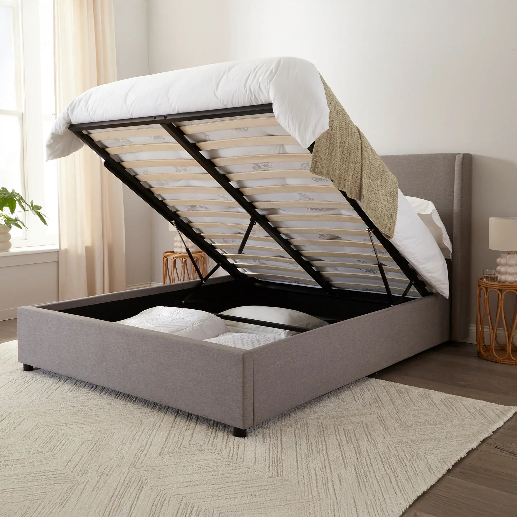 Windsor Wingback Bed